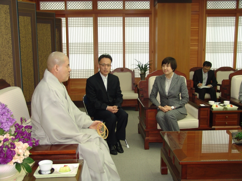 2011.02.07_칼미크공화국 예방 (4)